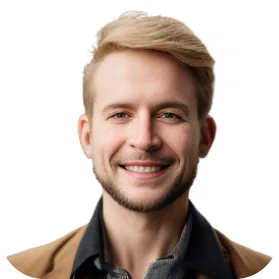 Expert-comptable souriant en veste beige